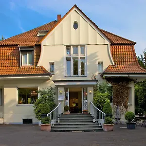 https://hotel-gastehaus-meererbusch.topcolognehotels.com