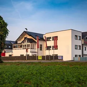 https://hotel-am-stadtrand.stuttgart-hotel.com